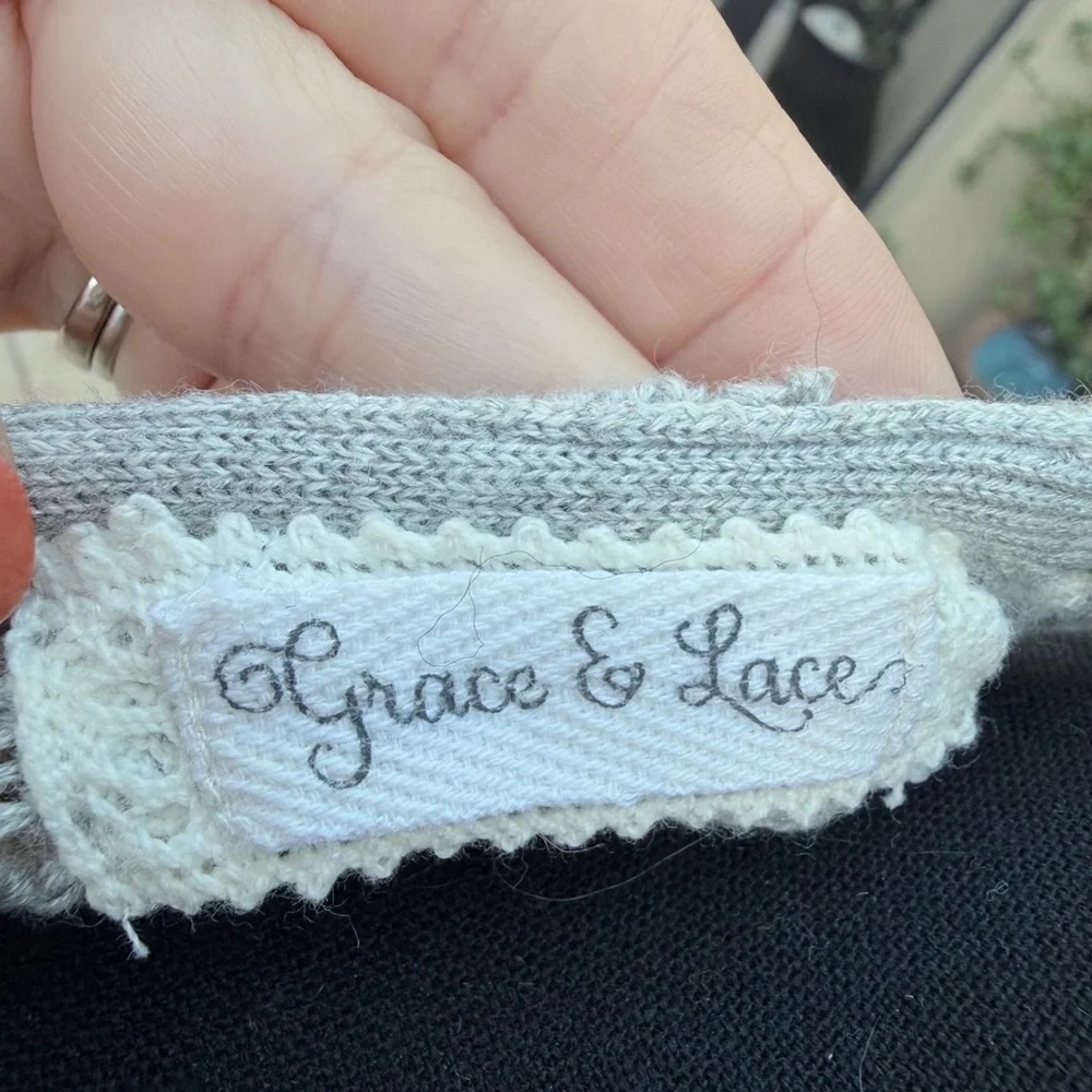 Grace & Lace Light Gray Pointelle Knit Hi-Low Sweater (18”p2p) - Picture 5 of 9